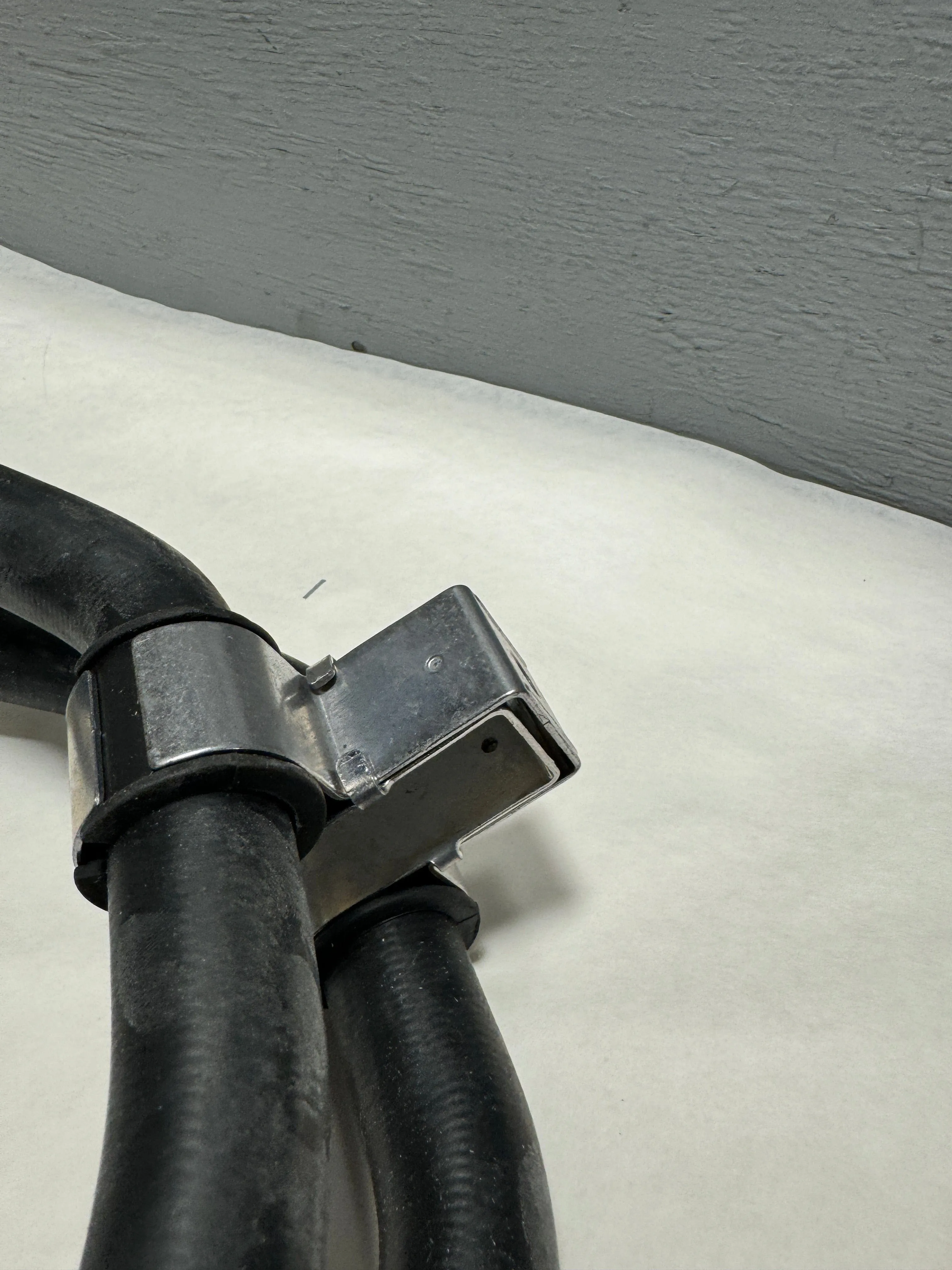 2010-2014 Ford Edge 2.0H Dual Heater Hose Assembly OEM New