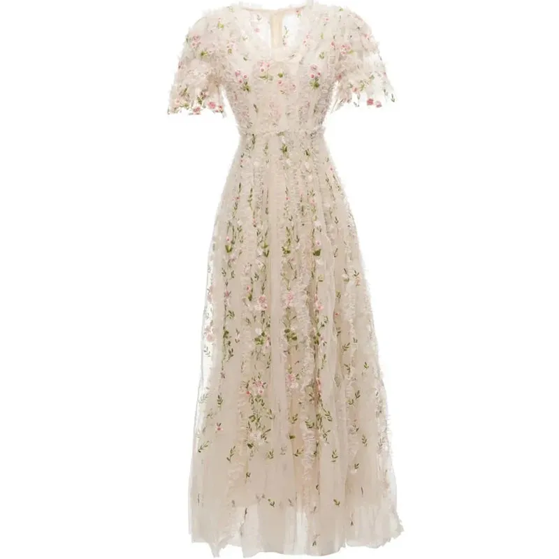 Auricularia Edge Flower Embroidery Dress