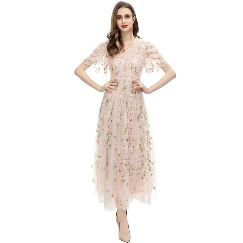 Auricularia Edge Flower Embroidery Dress