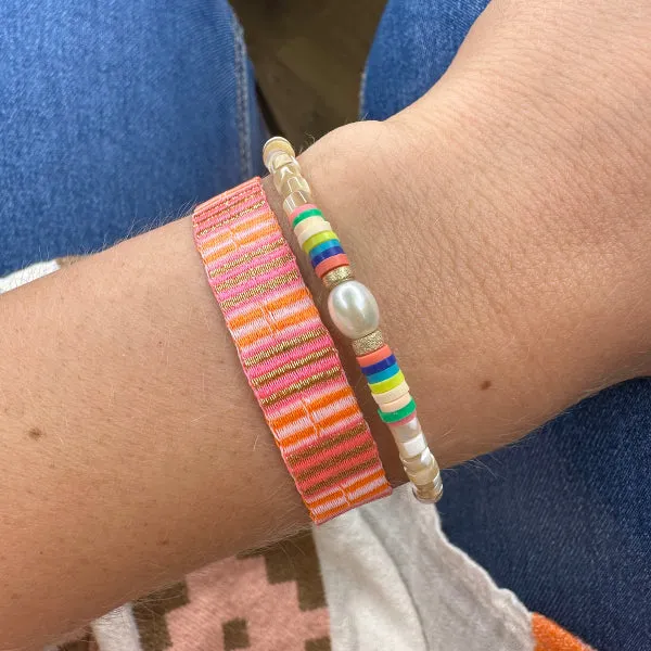 MOTHER OF PEARL & VYNIL BEADS BRACELET WITH GOLD DETAILS