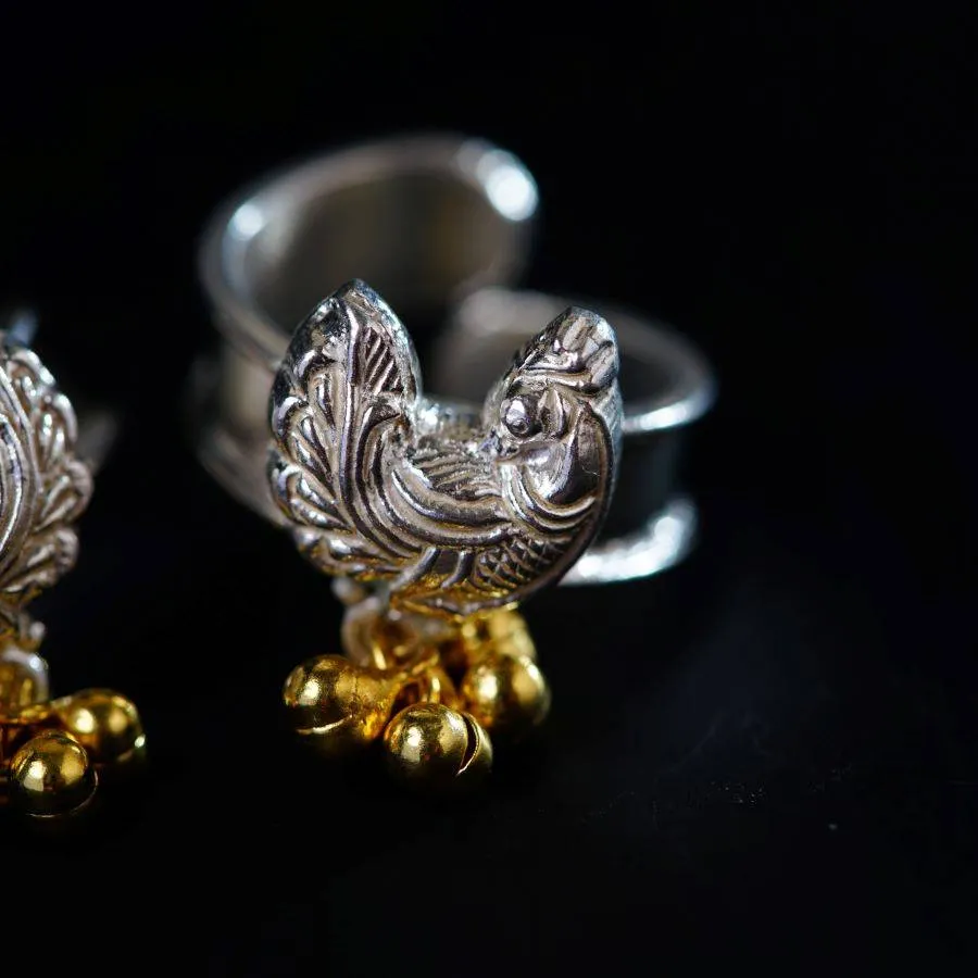 Peacock Toe Ring