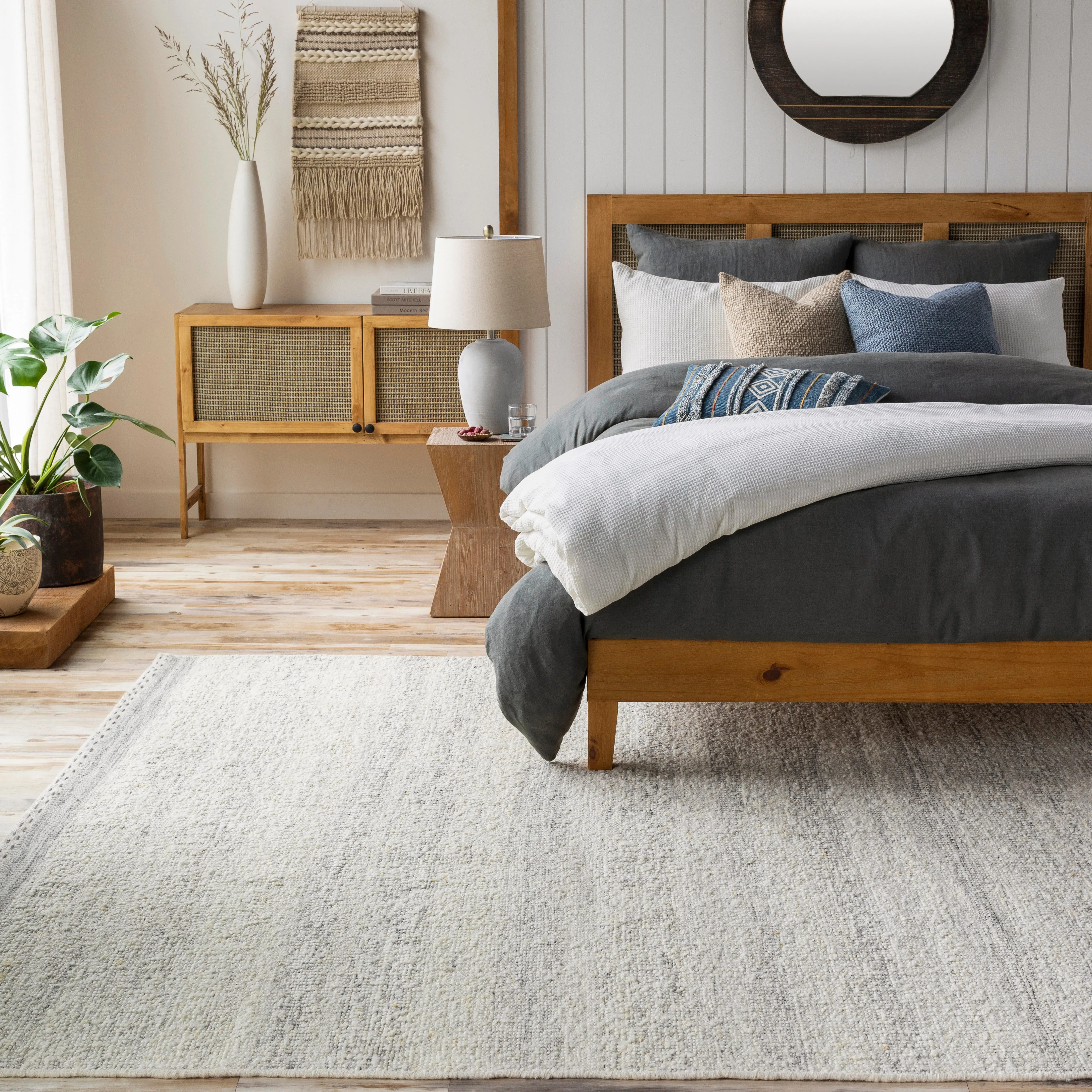 Sandie Silver/Ivory Rug
